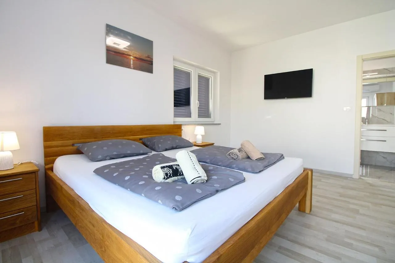 House Volme 2259 Villa Banjole Croatia